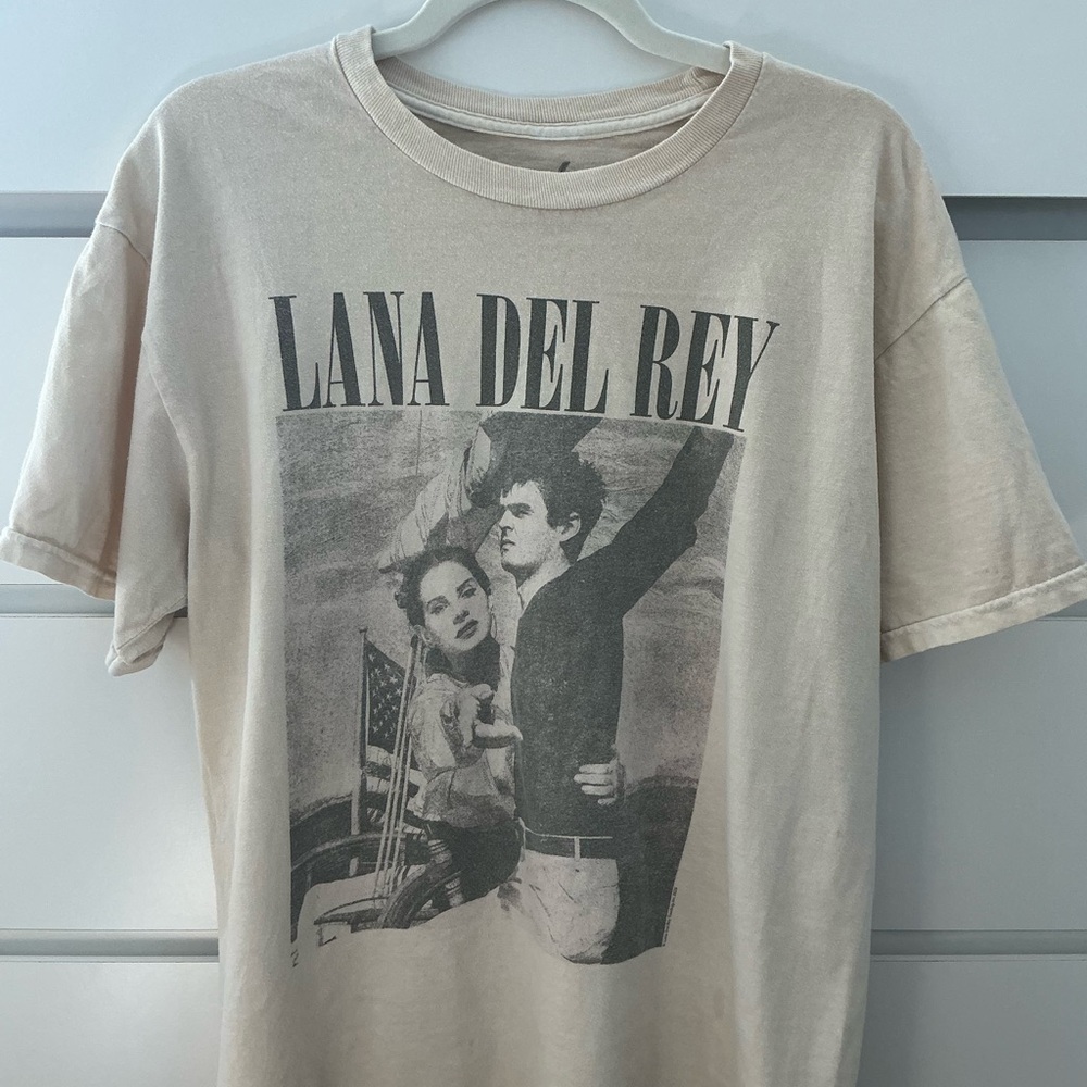 Lana Del Ray graphic T-shirt